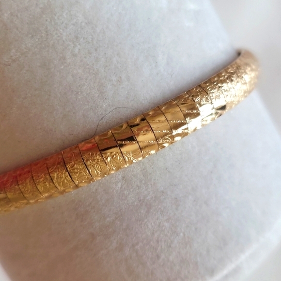Zales Vintage Elegant 14k Gold Flexable Bangle Bracelet (7"L×1/4"W) Italy Chic - Picture 7 of 15